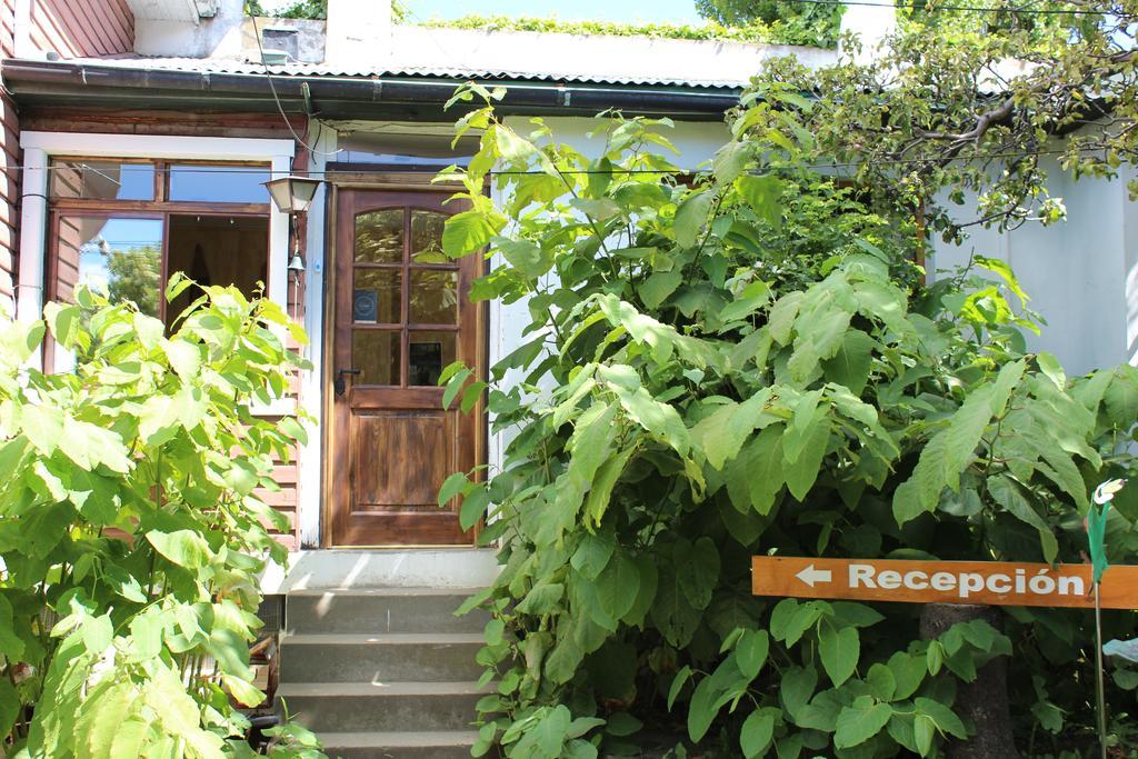 Hostal Y Cabanas Ainil Punta Arenas Exteriör bild