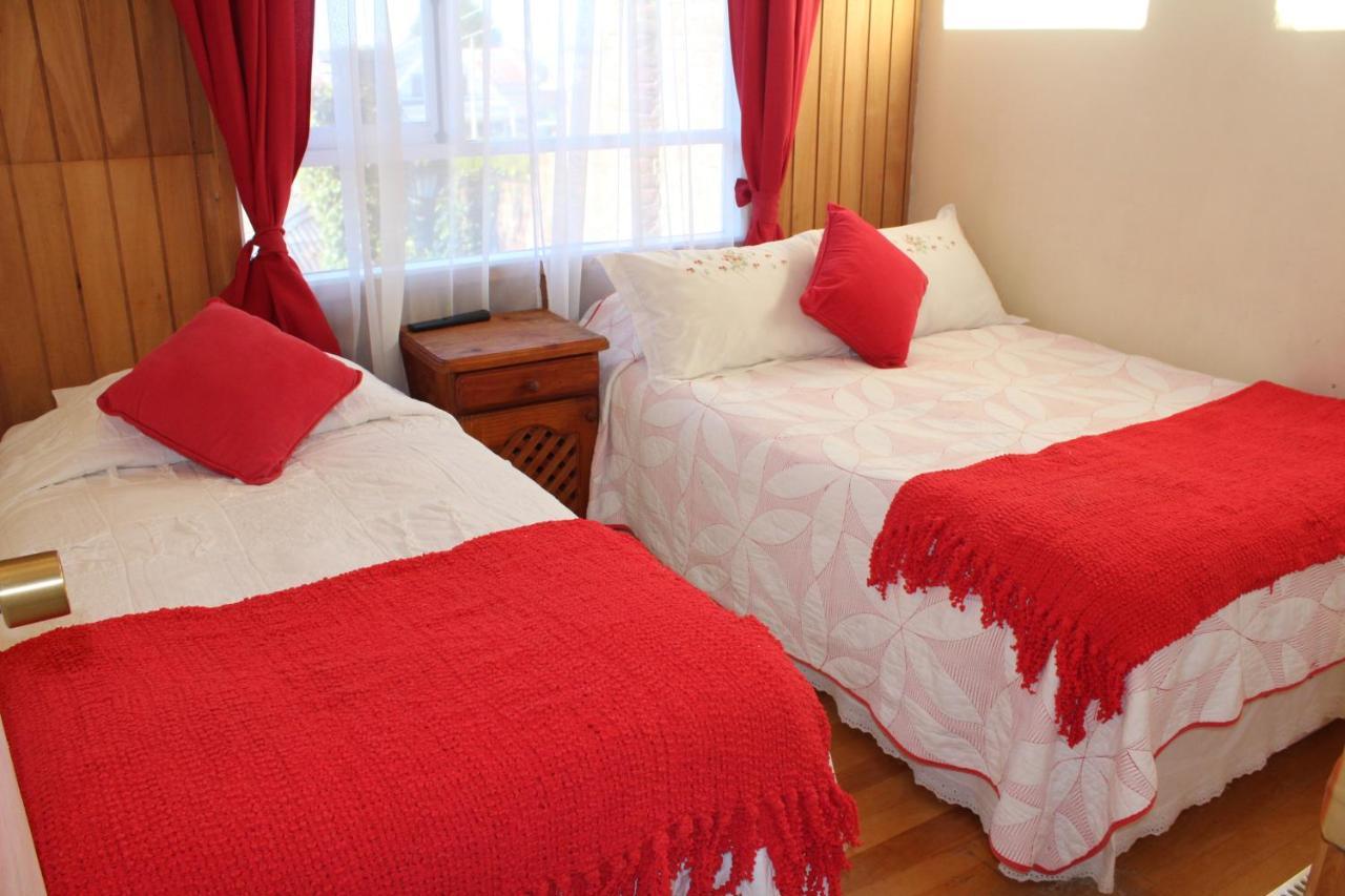 Hostal Y Cabanas Ainil Punta Arenas Exteriör bild