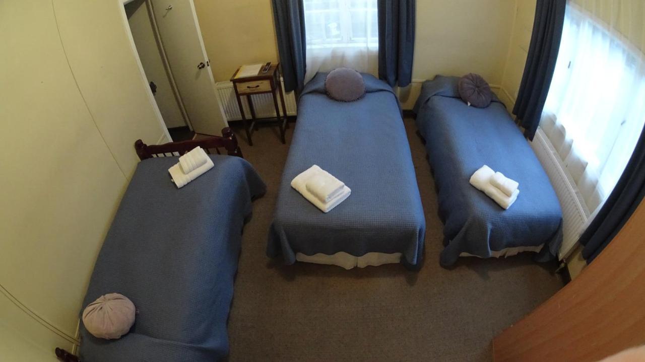 Hostal Y Cabanas Ainil Punta Arenas Exteriör bild