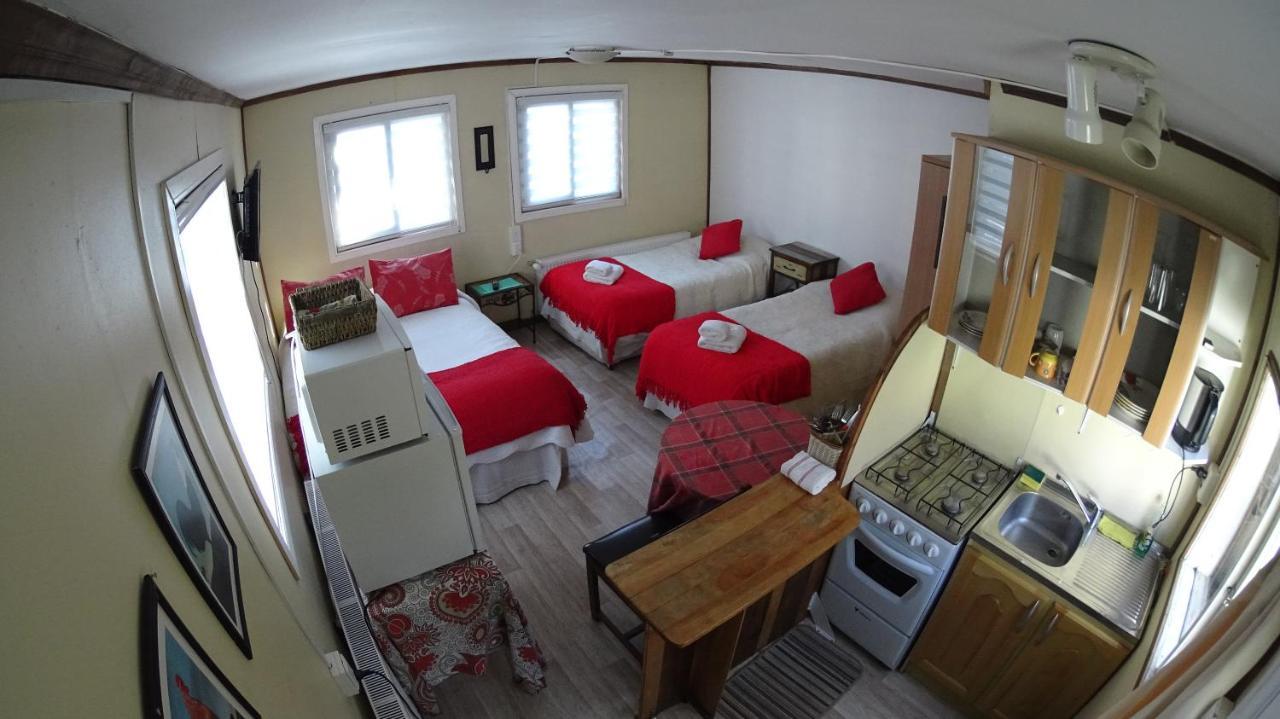 Hostal Y Cabanas Ainil Punta Arenas Exteriör bild